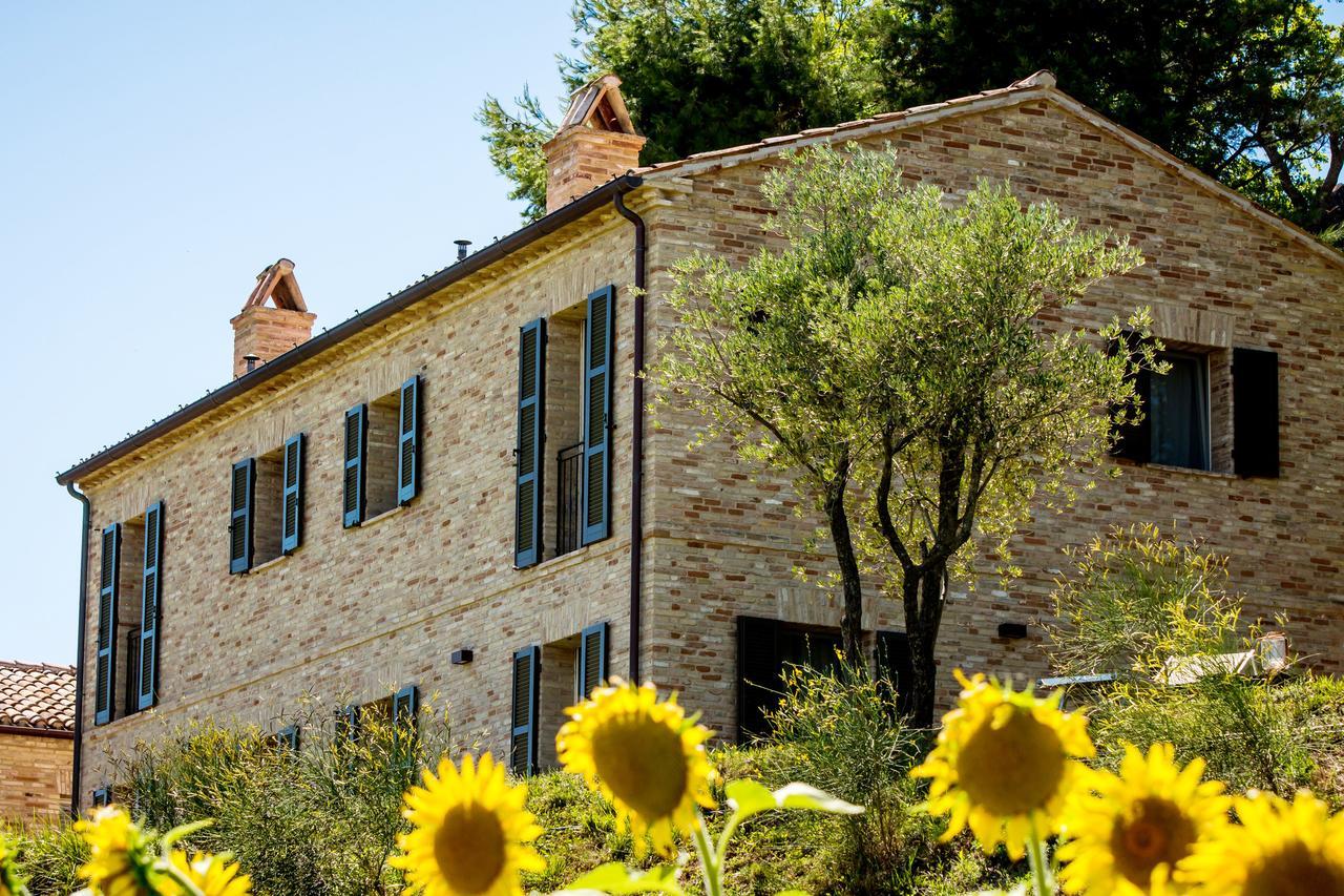 Casavostra - Ambience Suites Ostra Vetere Exterior photo